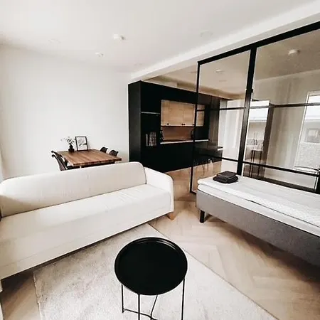 Neliapila'S Apartment C3 コッコラ