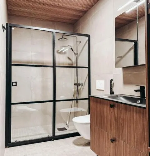 Neliapila's Two-room 코콜라